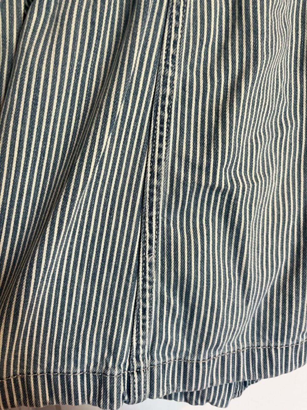 GAP Women's Light Blue and White Pinstripe Denim Utility Jacket - Picture 8 of 8